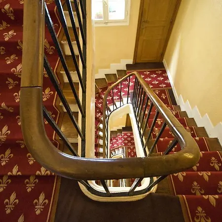 Hotel Saint-paul Rive-gauche Parigi