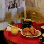Hotel Saint-Paul Rive-Gauche
