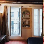 Hotel Saint-Paul Rive-Gauche