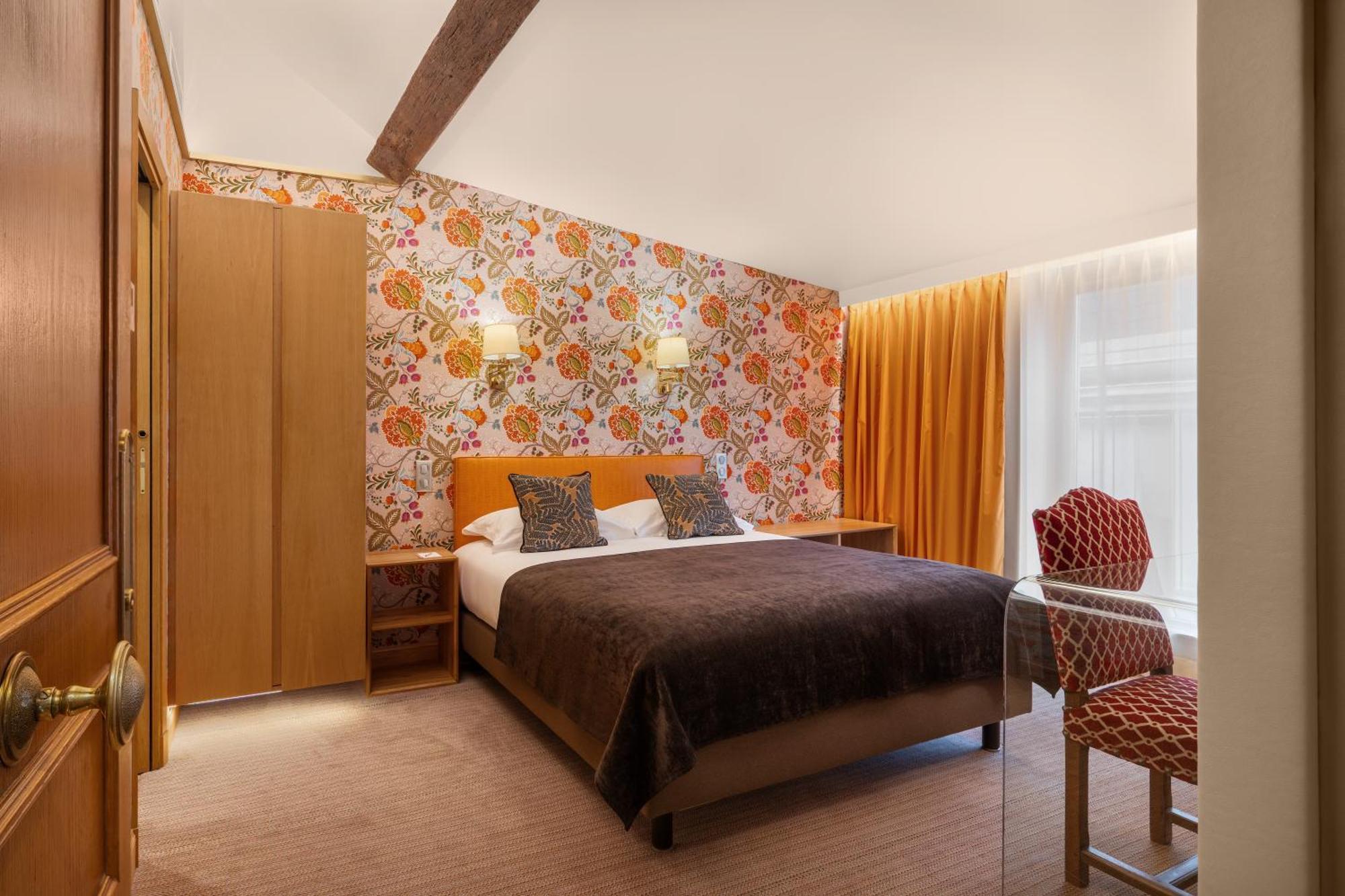 Saint-paul Rive-gauche Hotel 4*